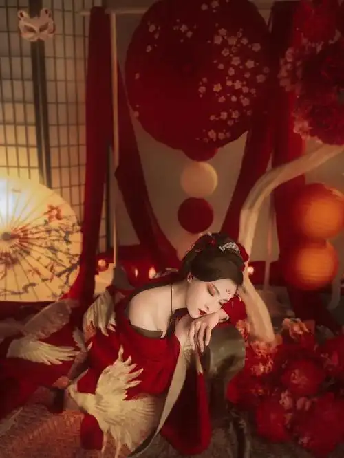 盘子女人坊古装写真摄影|红色系古风客片欣赏