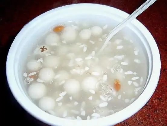 米酒汤圆的制作方法与功效