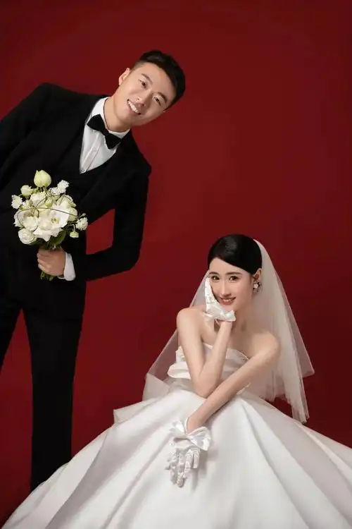 小女悦儿于2023年十月初六(11月18日)结婚.预祝她新婚 - 抖音