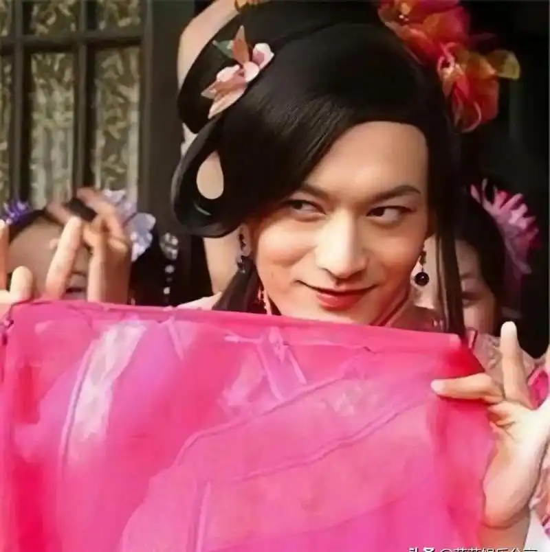 娱乐圈10大男扮女装的明星,谁惊艳到了你,你都认识谁?