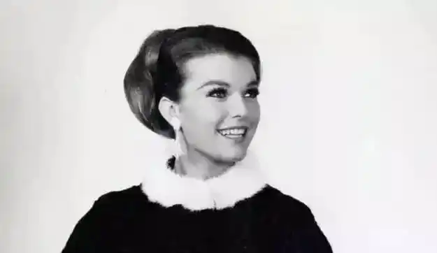 马期克老妈梅耶决定居中国是真的吗