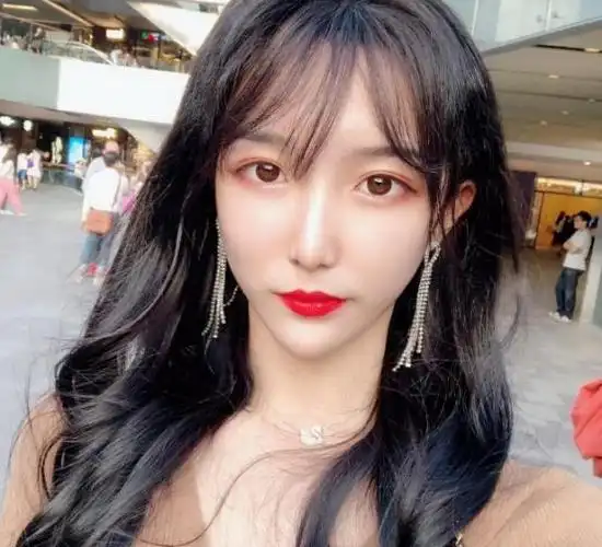 继金星后,女装大佬艾比自曝手术成功,网友:请原地出道!