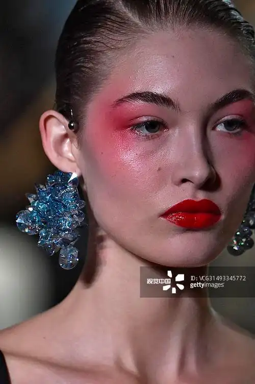 ps素材人像原图高清大图未修图的搜索结果360图片