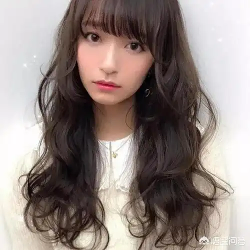 发量多的女生适合什么样的卷发呢?_百科科普内容_坦华网