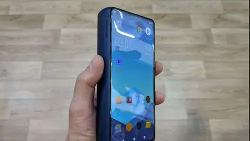 厚度最厚的手机:1.8cm厚 联发科p70 18000mah