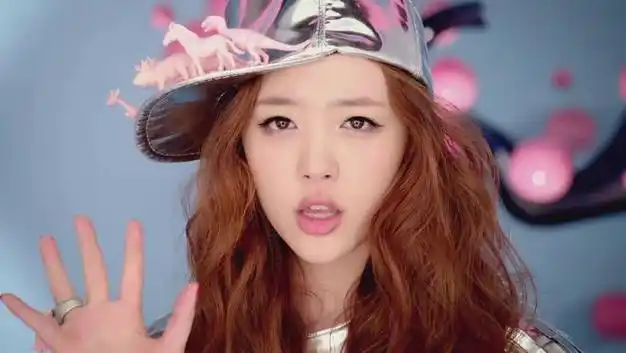 她自杀后,刽子手们开始爱她|童星|长今|崔雪莉_网易订阅