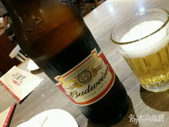 喝5瓶啤酒,酒量算好伐,没怎么吃菜,就喝酒!