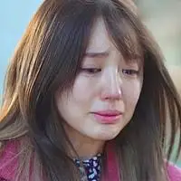 女生哭泣的头像伤感的笑着哭的qq头像图片大全