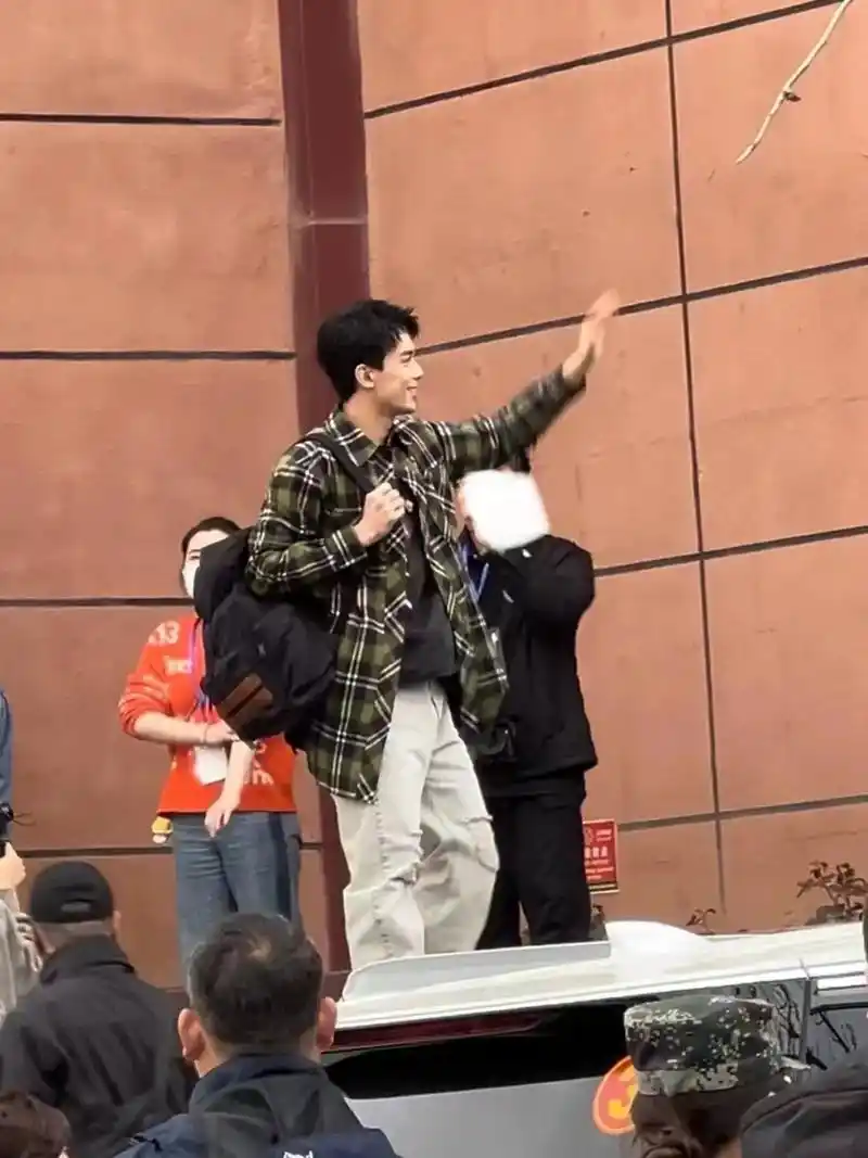 吴磊真的好帅 阳光男大啊啊啊啊啊啊图 - 抖音