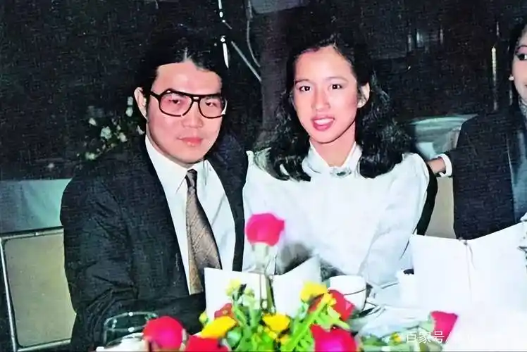 罗康瑞有多爱朱玲玲?