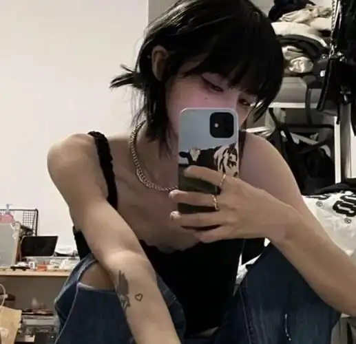 女生头像|甜酷拽姐头像高级感十足 超哇塞 - 知乎