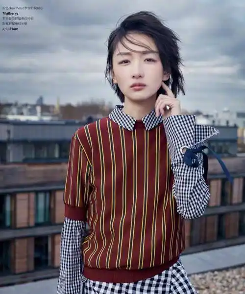 原创90后小花周冬雨穿白色连衣裙还是很仙女的你认为呢