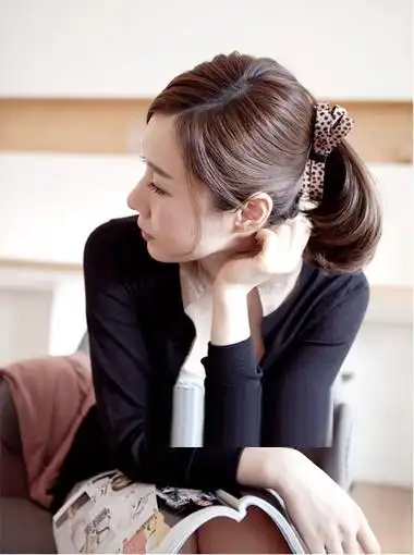 直发马尾怎么扎好看 5款经典马尾发型为你示范