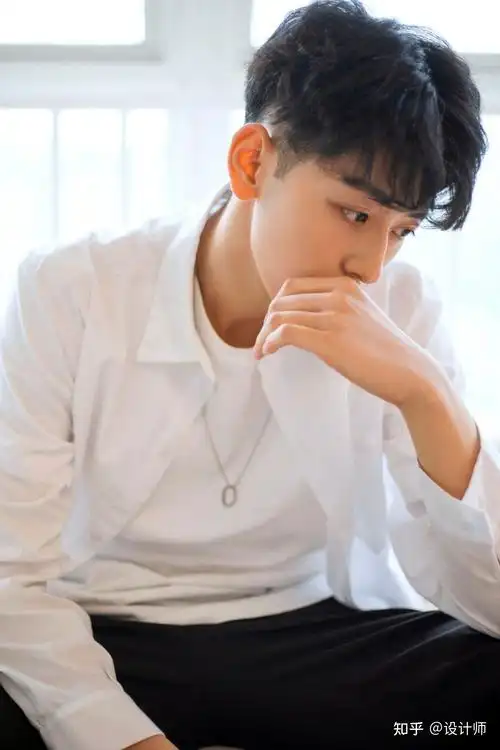 男生拍照简约又帅气的姿势和技巧会拍照的男生都这么拍