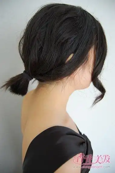 短头发的刘海怎么扎起来好看 扎头发简单好看有刘海短发更加有活力的