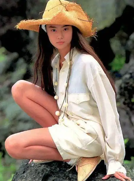 看腻复制脸美女重温90年代日本女星令人怦然心动的容颜