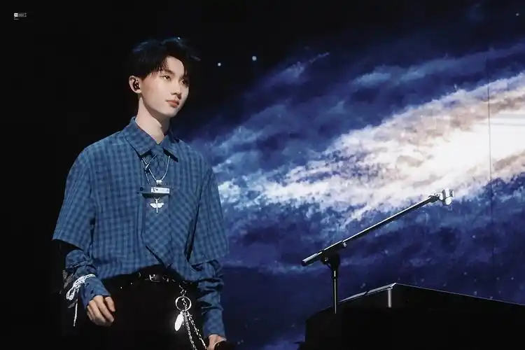 马嘉祺 明日之子帮唱|追着光怀揣世间最最无畏,循着银河光轨.