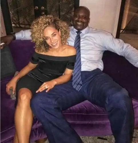 奥尼尔女友晒靓照:身高1米70比他小16岁,奥胖曾捧500万钻戒求婚