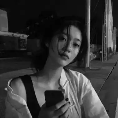 女生头像女生伤感黑白头像大全