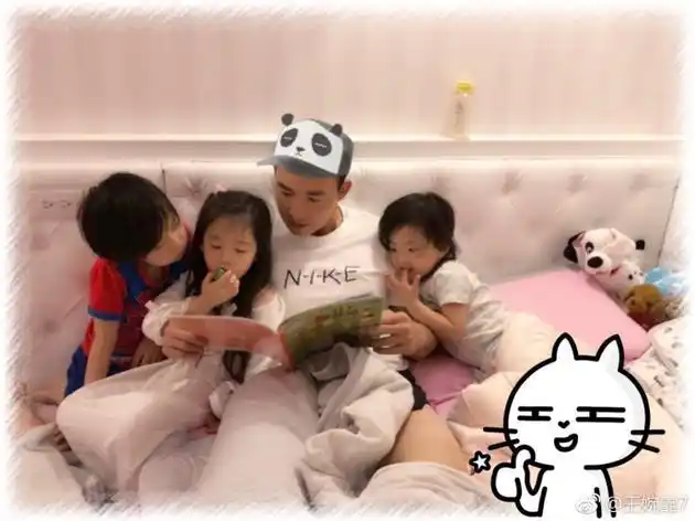 刘畊宏时隔一个半月归家 遭三宝环绕场面温馨有爱|刘畊宏|王婉霏|宝宝