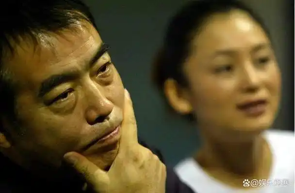 看了陈雨昂的"朋友圈"才明白,为啥陈凯歌总对陈飞宇恨铁不成钢