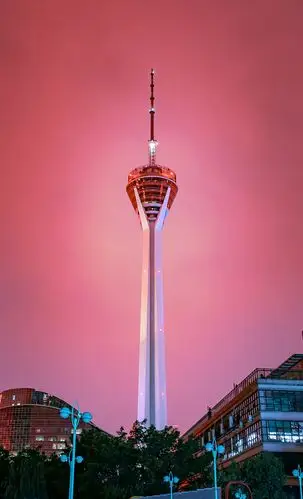 成都339天府熊猫塔和五岔子大桥