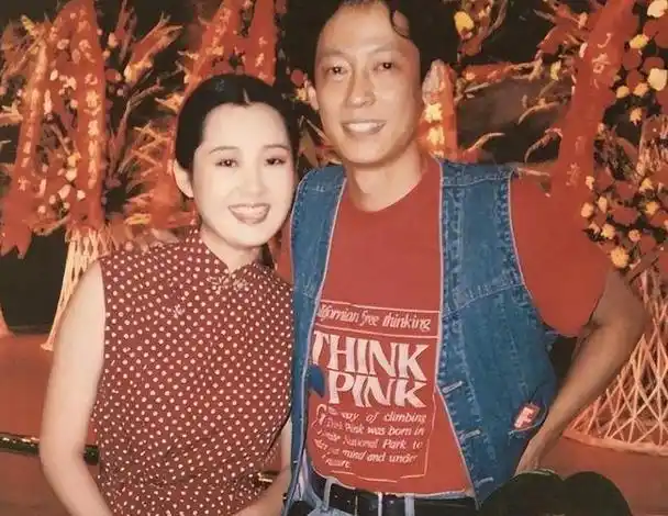 她一生风流成性老少通吃撩汉无数至今55岁却依然单身