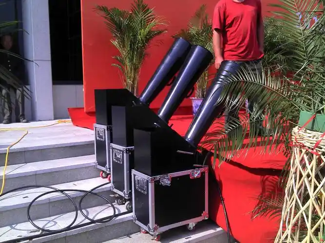 长沙彩烟 彩带炮 皇家礼炮 彩虹机等其他舞台特效道具租赁