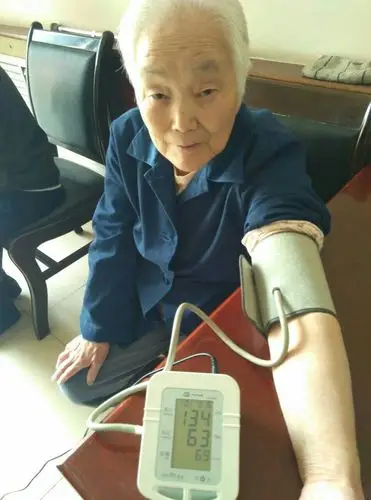 9月14日老人血压测量