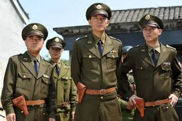 1949年一国民党副师长被我军俘虏却淡定回答我是中央军委的人