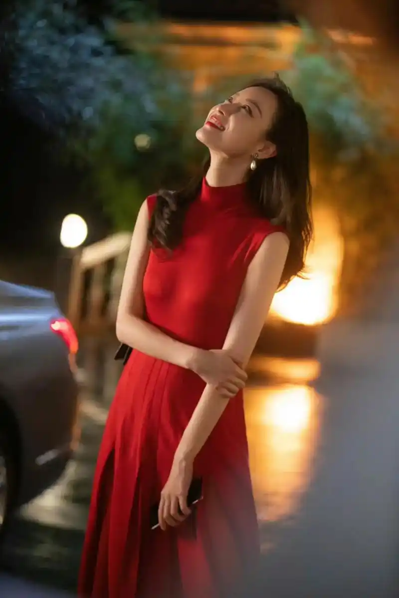 有一种美叫朱锁锁 流金岁月朱锁锁职场穿搭.