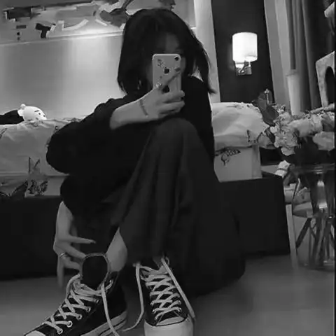 快手头像女生社会人高傲女人本性