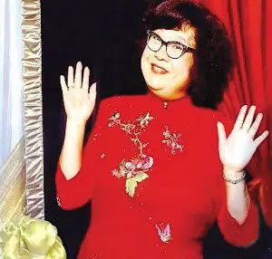 沈殿霞生前照片(资料图片)