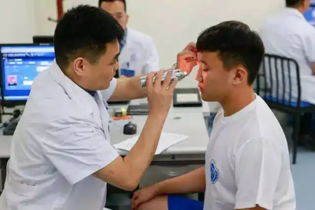 【教育讯息】2018空军招飞启动啦!想成为一名空军飞行员需要这些条件