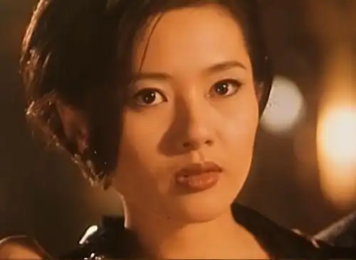 李丽珍在古惑女之决战江湖的形象有种酷酷的美