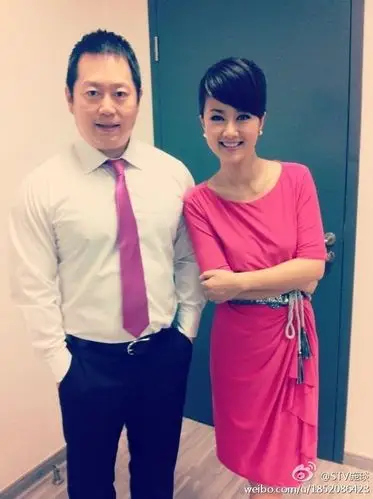 看到隔壁说林海二婚 那小荷姐姐是几婚?