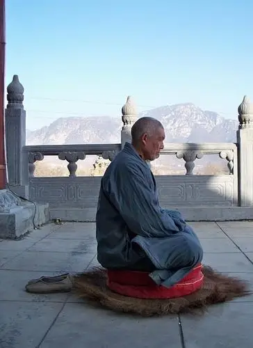 如何打坐?坐禅的简单方法(供参考)