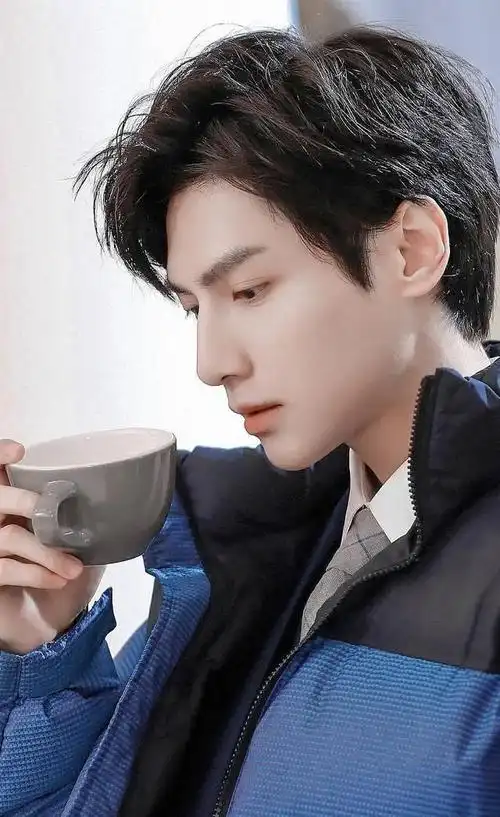 侧颜最帅的男星,看一眼都心动!