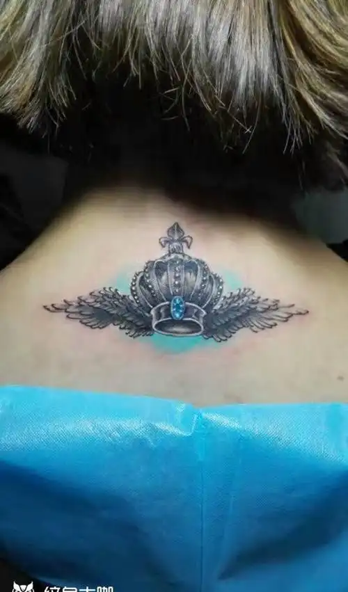 皇冠纹身图片
