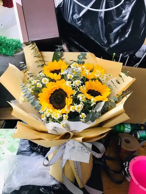 小清新向日葵花束