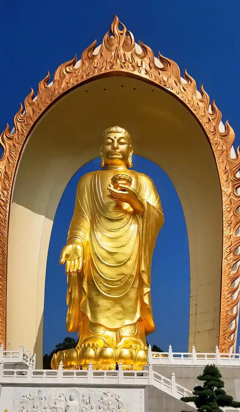 全球最高阿弥陀佛像—东林大佛.