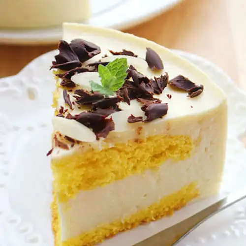 榴莲慕斯蛋糕,金黄的颜色让你大饱眼福