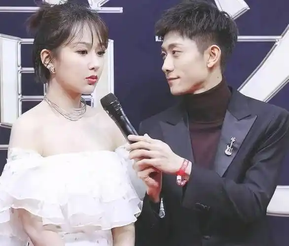 原创俩月换仨女友张一山疑似新恋情曝光网友庆幸他跟杨紫没成