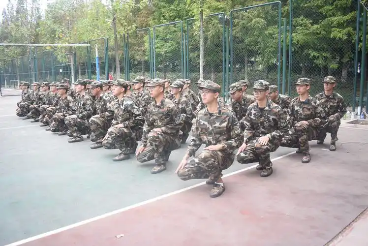 中秋佳节——我院新生开启军训时光