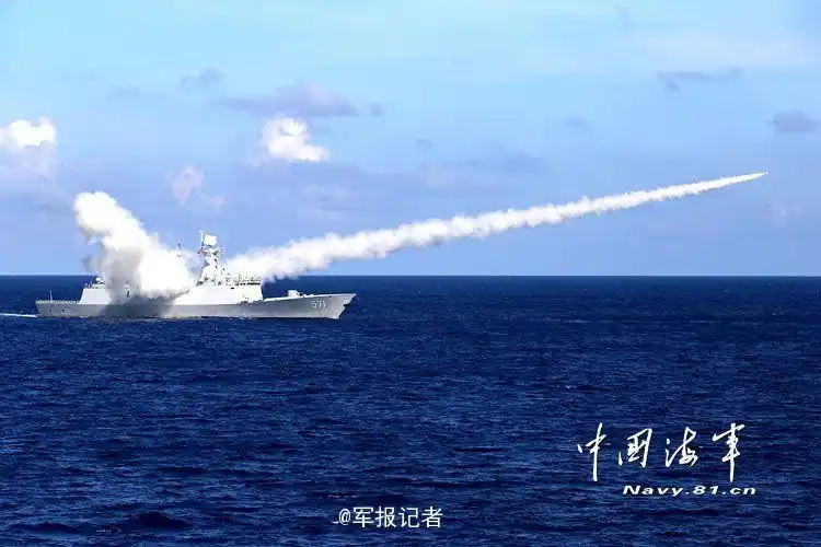 中国海军3大舰队南海实弹演习震撼照曝光