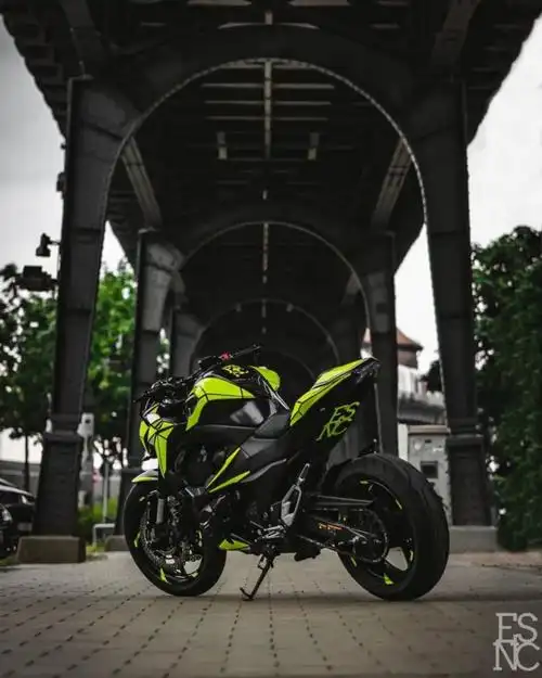 暗影武士来袭川崎经典z800帅气改装展示