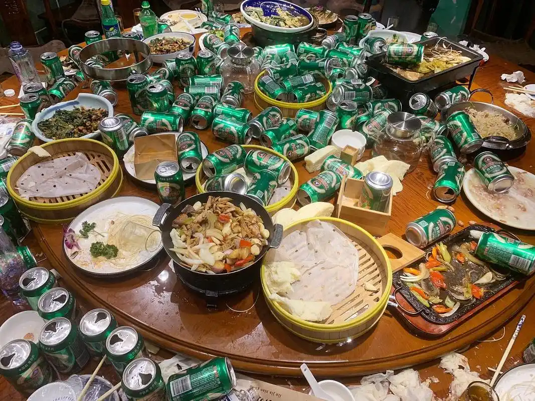 哥们,每年一次的生死酒局.