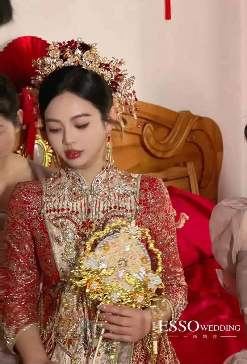 一所婚纱.做幸福的见证者#新娘跟妆 #秀禾服新娘造型 #化妆 - 抖音