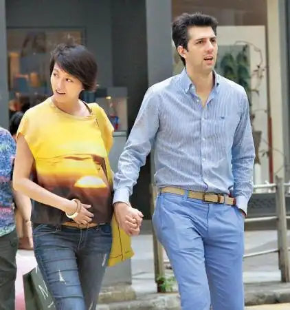 梁咏琪怀孕4个月大肚明显 胃口大增胖13斤