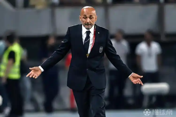 你如何看待他的意大利国家队?